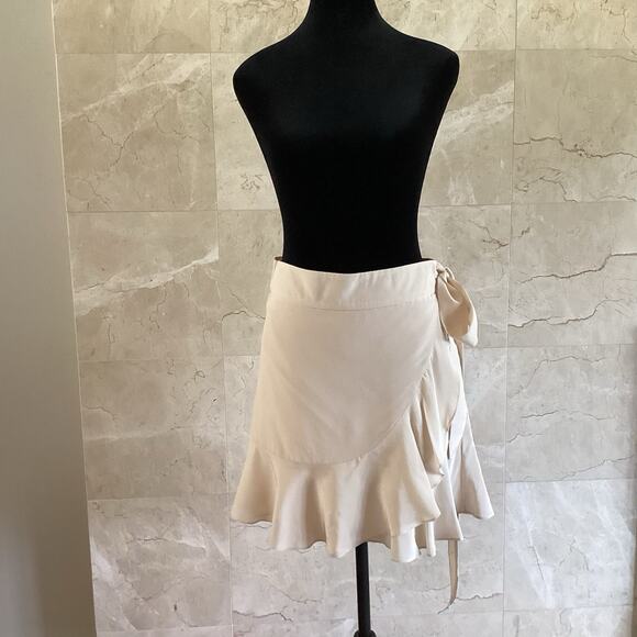 Michelle Mason Silk Wrap Skirt 6 Neutral Ruffle, Soft girl Quiet Luxury Coquette - Picture 1 of 12